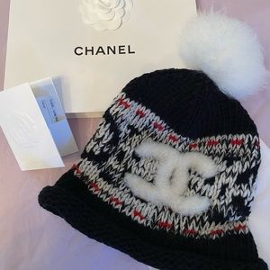 Chanel winter Pom Pom knit hat